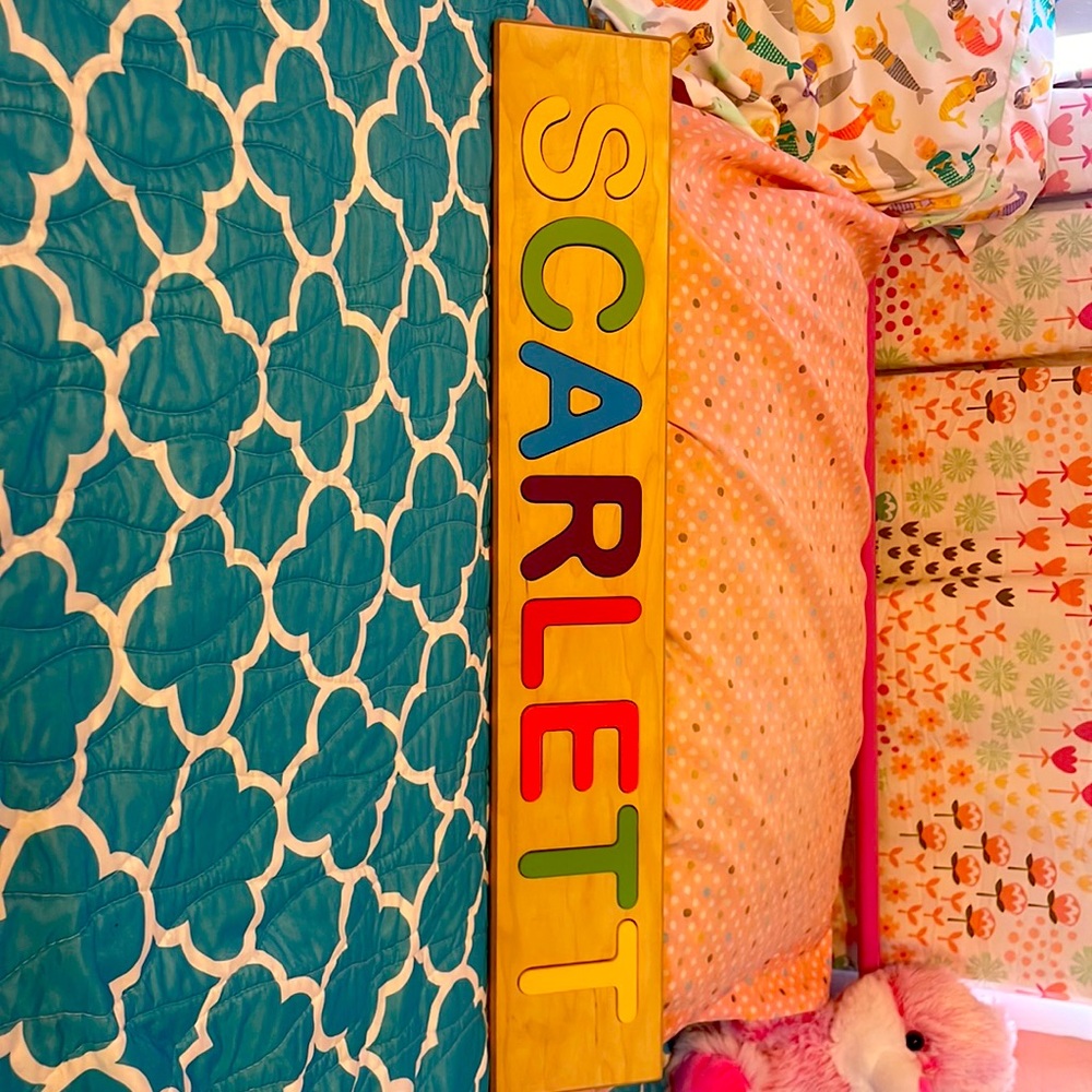 “Scarlett” puzzle. No marks. I have the original bag it came in.